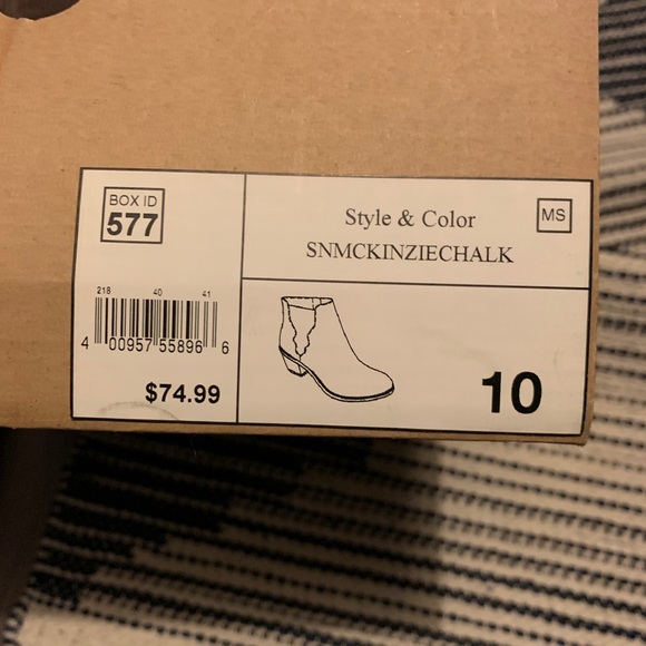 Sonoma booties size 10 in nude - Picture 2 of 2